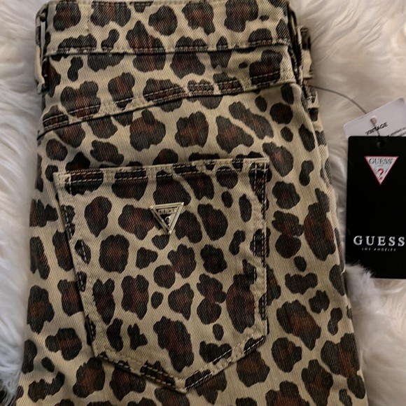 Guess Jeans Los Angeles Leopard Skinny Jeans - Picture 2 of 6